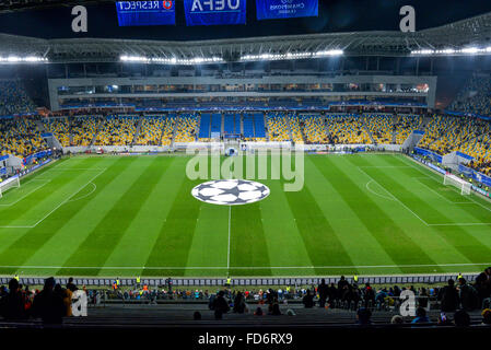 Vista dalla cima del Arena-Lviv allo stadio di calcio UEFA Foto Stock