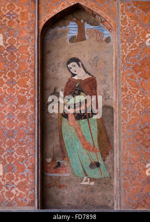 Affresco di ali qapu palace raffigurante donna persiano, Provincia di Isfahan, Isfahan, Iran Foto Stock