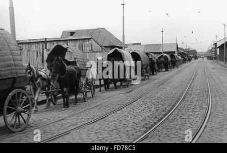 Trek di Bessarabia tedeschi in Galatz, 1940 Foto Stock