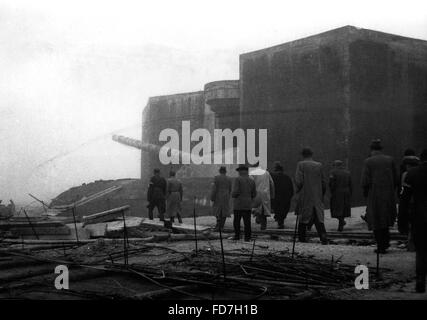 Tedesco artiglieria costiera su Atlantic Wall, 1943 Foto Stock