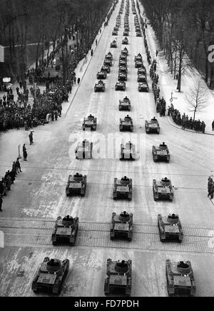 Panzer I durante una parata militare a Berlino, 1936 Foto Stock