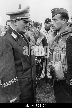 Hermann Göring e un pilota della Luftwaffe, 1940 Foto Stock