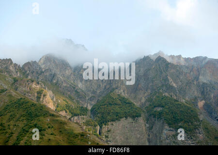 Georgien, Mtskheta-Mtianeti, an der georgischen Heerstrasse südlich von Stepanzminda Foto Stock