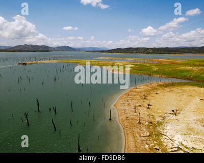 Vista aerea del Lago di Gatun, Panama Canal sul lato atlantico Foto Stock