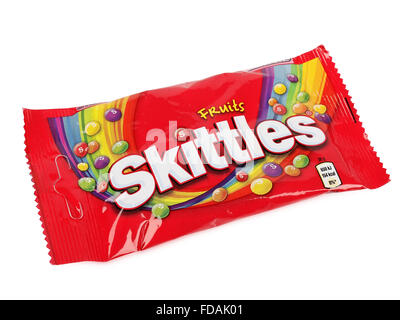 Primo piano dei birilli candy realizzato da Wm. Wrigley Jr. Company isolati su sfondo bianco Foto Stock