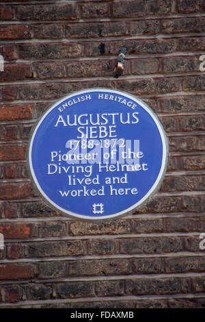 Augustus Siebe targa blu Denmark Street Londra Inghilterra REGNO UNITO Foto Stock