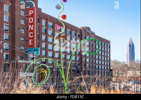 Ponce Città Mercato di Atlanta, Georgia lungo la linea di cintura di Atlanta sentiero a piedi nel centro storico della Via Ward. Foto Stock