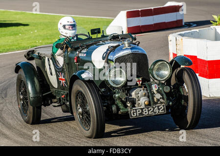 1929 Bentley 4,5 ltr 'Blower Bentley' di proprietà e guidata da Martin Overington al Goodwood Revival del 2015 Foto Stock