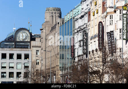 La Koruna palazzo in piazza San Venceslao, in stile Art Nouveau, Praga, Repubblica Ceca Foto Stock