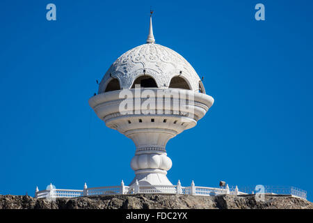 Oman, Muscat Riyam monumento (bruciatore di incenso) Foto Stock