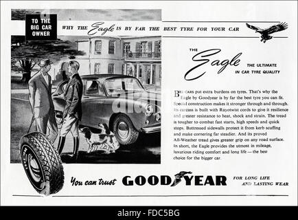 Vintage originale annuncio da anni cinquanta. La pubblicità dal 1954 pubblicità pneumatici Goodyear. Foto Stock