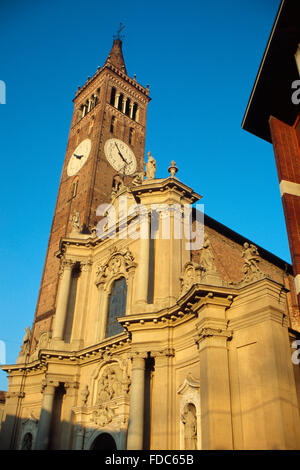 Italia, Lombardia, Treviglio, Basilica di San Martino e Santa Maria Assunta, facciata Foto Stock