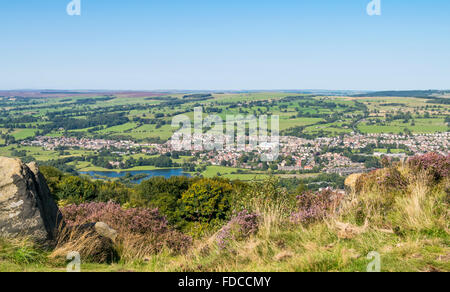 Vista di Otley da Chevin Forest Park, West Yorkshire, Regno Unito. Foto Stock