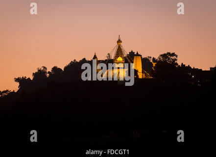 Collina sacra e stupa di Swayambhunath, Kathmandu, Nepal. Foto Stock