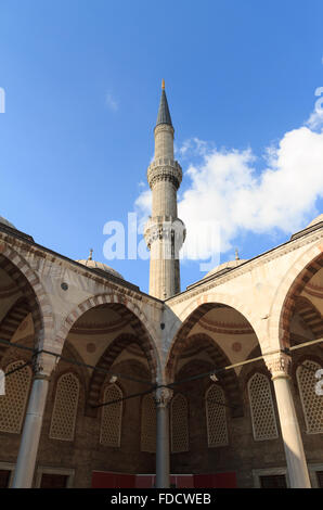 Torre da interno della Moschea Blu, Istanbul, Turchia. Foto Stock