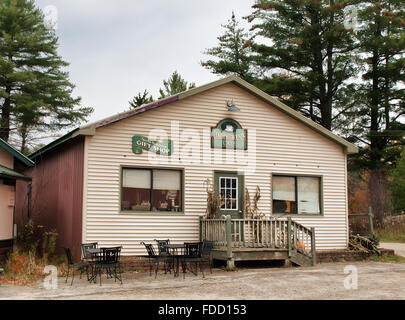 Terreni comuni caffetteria in speculatore, New York, l'Adirondack State Park Foto Stock