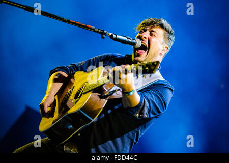 Marcus Oliver Johnstone Mumford di Mumford & Sons a Squamish Valley Music Festival di Squamish, BC il 9 Agosto 2015 Foto Stock