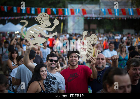 Buenos Aires, Argentina. 30 gen, 2016. I residenti di partecipare alle celebrazioni del Nuovo Anno Cinese a Buenos Aires, capitale dell'Argentina, Gennaio 30, 2016. © Martin Zabala/Xinhua/Alamy Live News Foto Stock