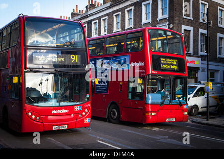 Due Londra Double-Decker autobus, King Cross, Londra Foto Stock