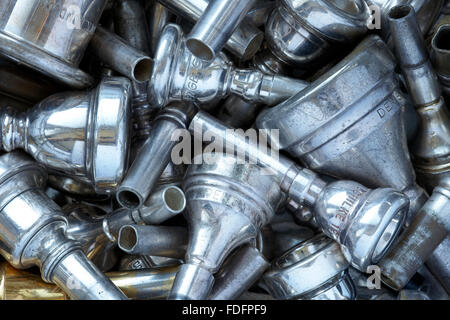 Raccolta di brass band boccagli Foto Stock