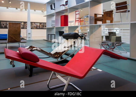 Lounge contemporanea sedie e mobili di design Museum Gent nella città di Gand, Fiandre Orientali, Belgio Foto Stock