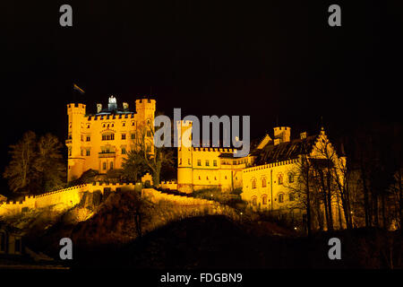 Il castello di Hohenschwangau in Baviera, Germania al tempo di inverno Foto Stock