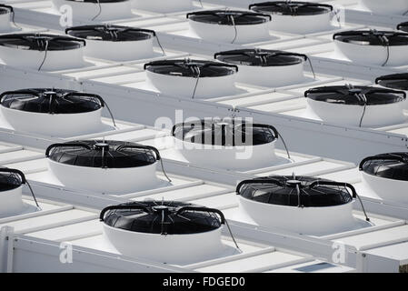 Sistema industriale di ventilazione e di condizionamento Foto Stock