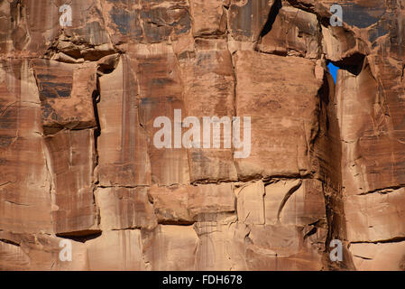 Courthouse Towers, dettaglio della formazione di arenaria, Arches National Park, Moab, USA Utah Foto Stock