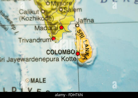 Foto di una mappa della Repubblica democratica socialista dello Sri Lanka e la capitale Colombo Foto Stock