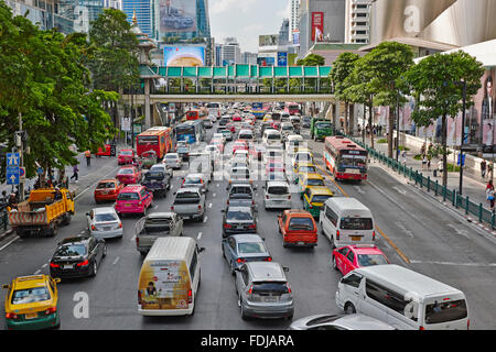 Ratchadamri Road, Bangkok, Thailandia. Foto Stock