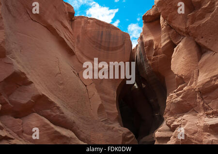 Antelope Canyon è la più fotografata slot canyon nel sud-ovest americano. Si trova sulla terra Navajo vicino a pagina, Arizona. Foto Stock