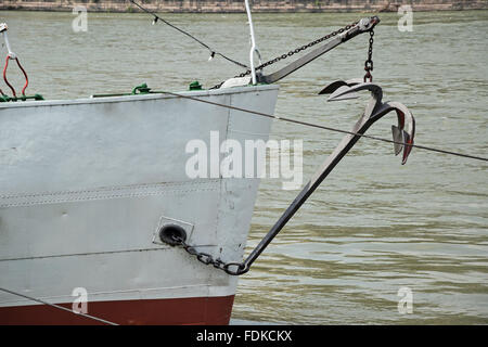 Dispositivo di ancoraggio di una nave Foto Stock