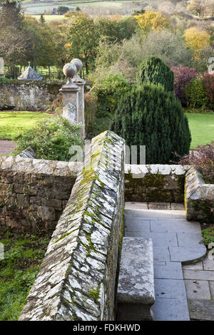 Il muro del giardino a Trerice, Cornwall. Foto Stock