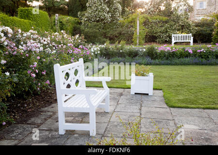 Il Giardino delle Rose in agosto a Emmetts giardino, Kent. Foto Stock