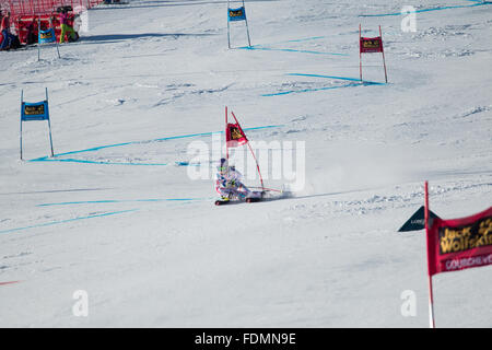 Tessa Worley della Francia in azione sci di slalom gigante a Courchevel femminile di Coppa del Mondo di sci 2016 francese SkiTeam alpino Foto Stock