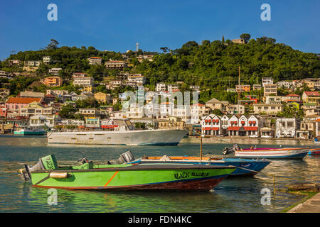 Barche a Carenage St. Georges Grenada West Indies Foto Stock