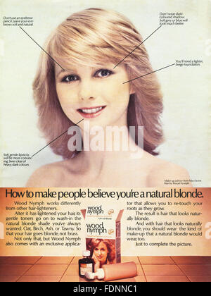 Originale completa di colore pagina rivista vintage annuncio da anni settanta. Annuncio datato 1978 pubblicità Ninfa di legno la colorazione dei capelli da Elida Foto Stock