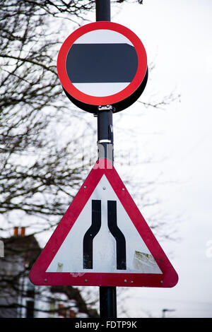 North London Borough of Haringey si prepara per la introduzione di 20mph limite. Quasi 4.000 nuovi 20mph segni sono stati installati attraverso il Borough come il limite di velocità. Attualmente i segni sono coperte e il limite di velocità è previsto per essere in vigore nel febbraio 2016. Foto Stock