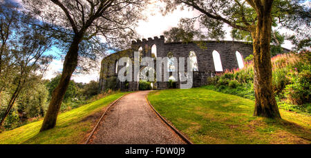 McCaigs torre costruita sopra baia sulla collina della batteria. da John Stuart McCaig.Bonawe granito. Oban,argyll Foto Stock