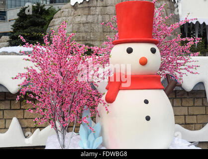 Pupazzo di neve(installazione arte） in inverno a chongqing,Cina Foto Stock