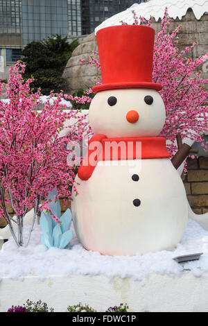 Pupazzo di neve(installazione arte） in inverno a chongqing,Cina Foto Stock