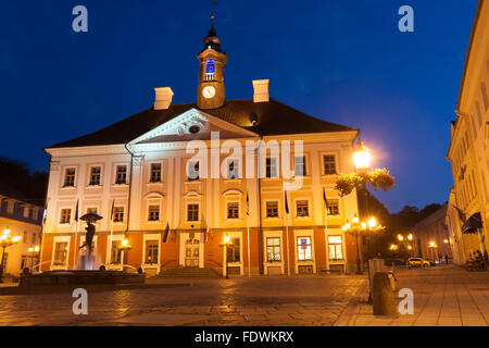 Il vecchio municipio bello a Tartu, Estonia Foto Stock