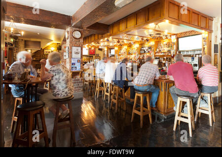 Il bar principale di Muskerry Arms, Blarney, Co Cork, Irlanda. Foto Stock