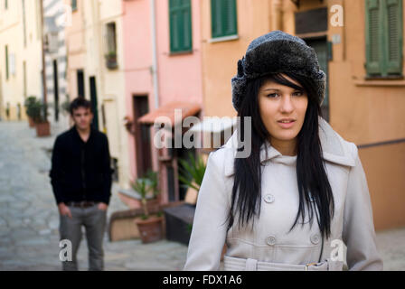 Giovane adolescente matura in conflitto Foto Stock