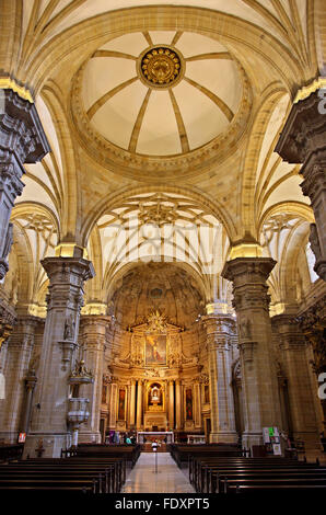 All interno della Basilica di Santa Maria del Coro, in Parte Vieja (parte Vecchia), San Sebastian (Donostia), Paesi Baschi, Spagna. Foto Stock