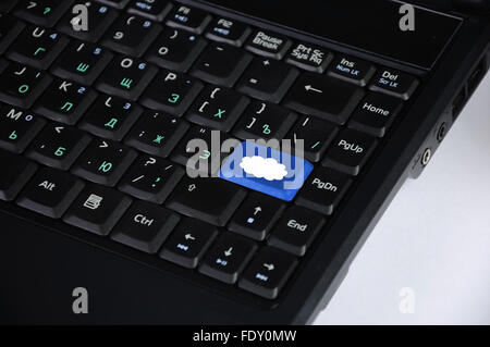 Immagine della tastiera del computer con simbolo clous su di esso Foto Stock