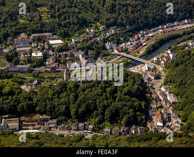 Vista aerea, nuovo ascensore al Burg Altena, Hostel Altena, Sauerland, Renania settentrionale-Vestfalia, Germania, Europa, vista aerea, Foto Stock