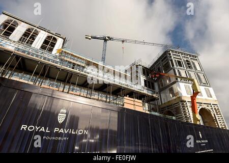 Il Royal Pavilion, lavori di costruzione sulla regina madre quadrato al Poundbury, Dorset, Gran Bretagna, Regno Unito Foto Stock