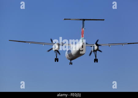 Dehavilland DHC-8-311 C-FACV Air Canada Express su approccio finale a YOE Ottawa in Canada, 16 Febbraio 2016 Foto Stock