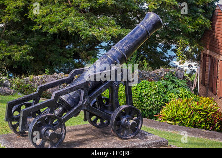 Il cannone a Fort King George Tobago West Indies Foto Stock